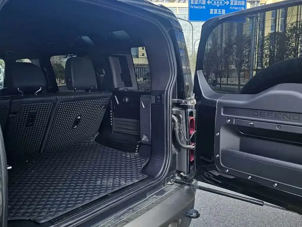 Land Rover Defender — фото 5