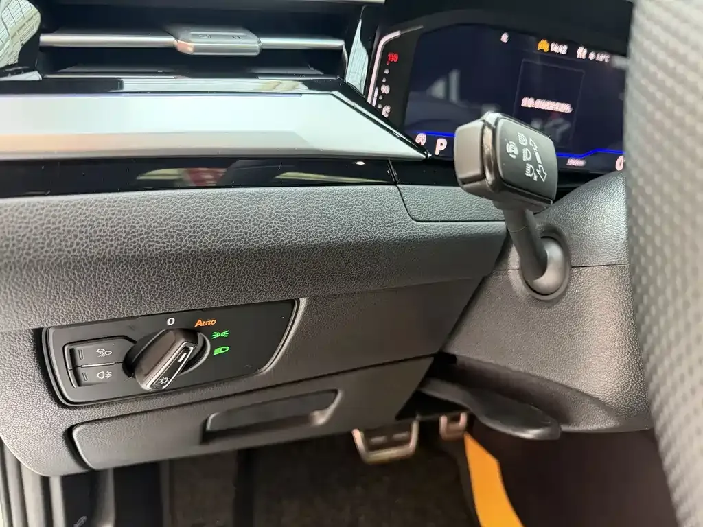 Volkswagen CC 2025 из CN, фото 9