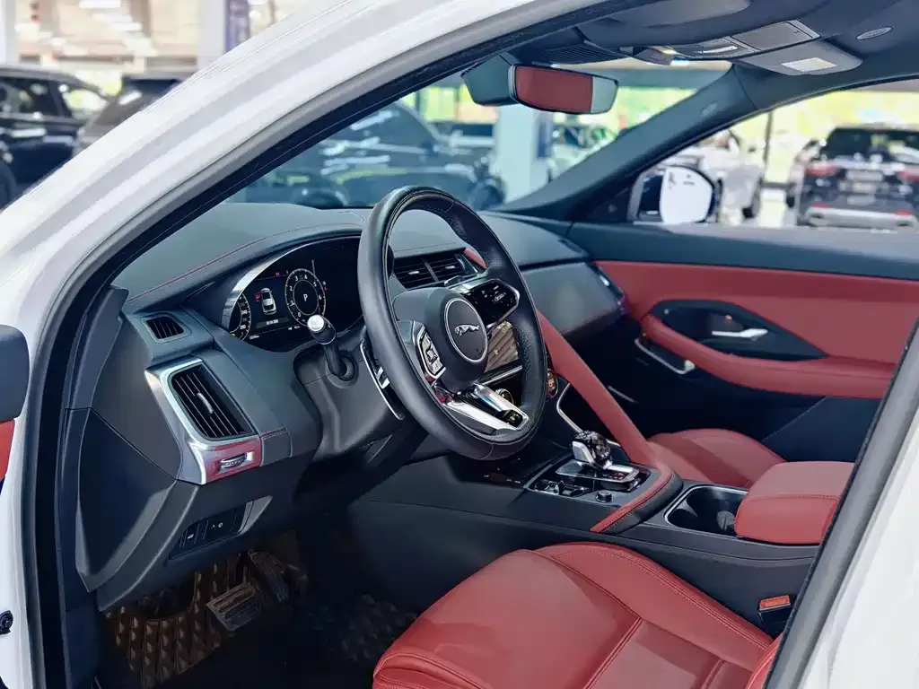 Jaguar E-PACE 2024 из CN, фото 7
