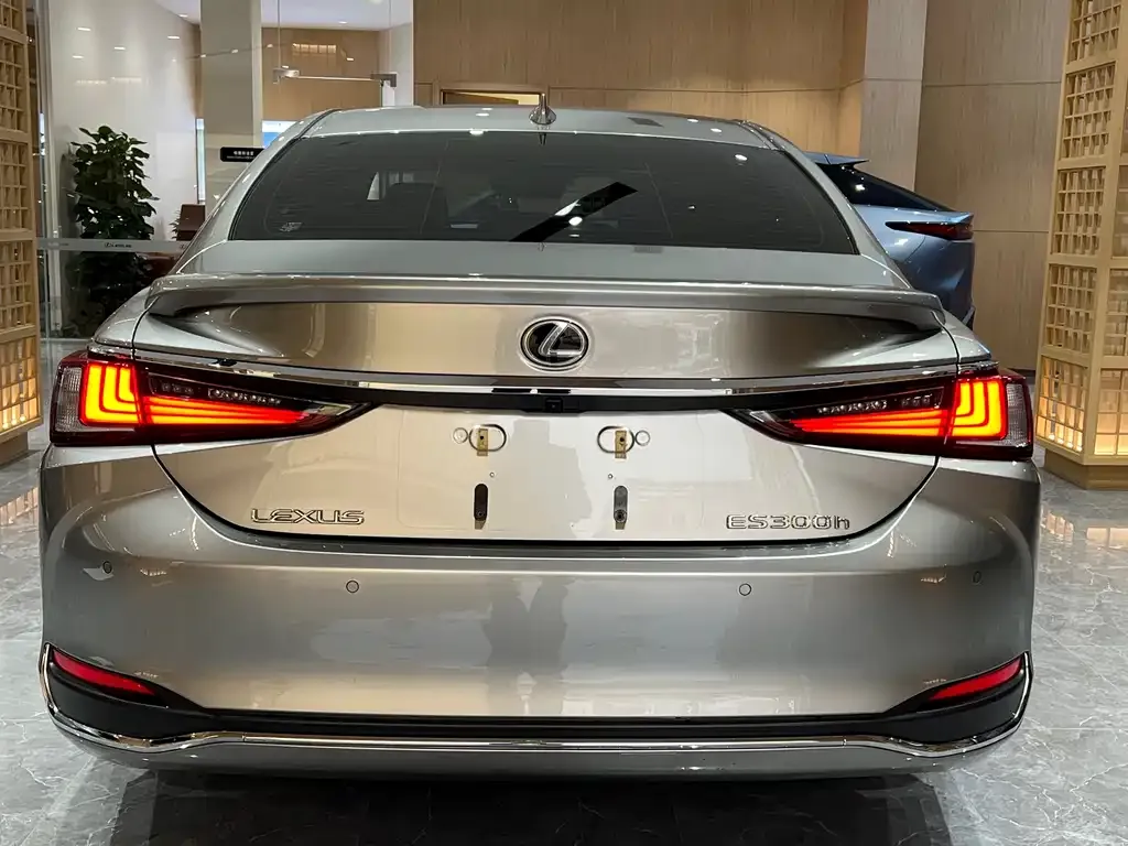 Lexus ES 2024 из CN, фото 5