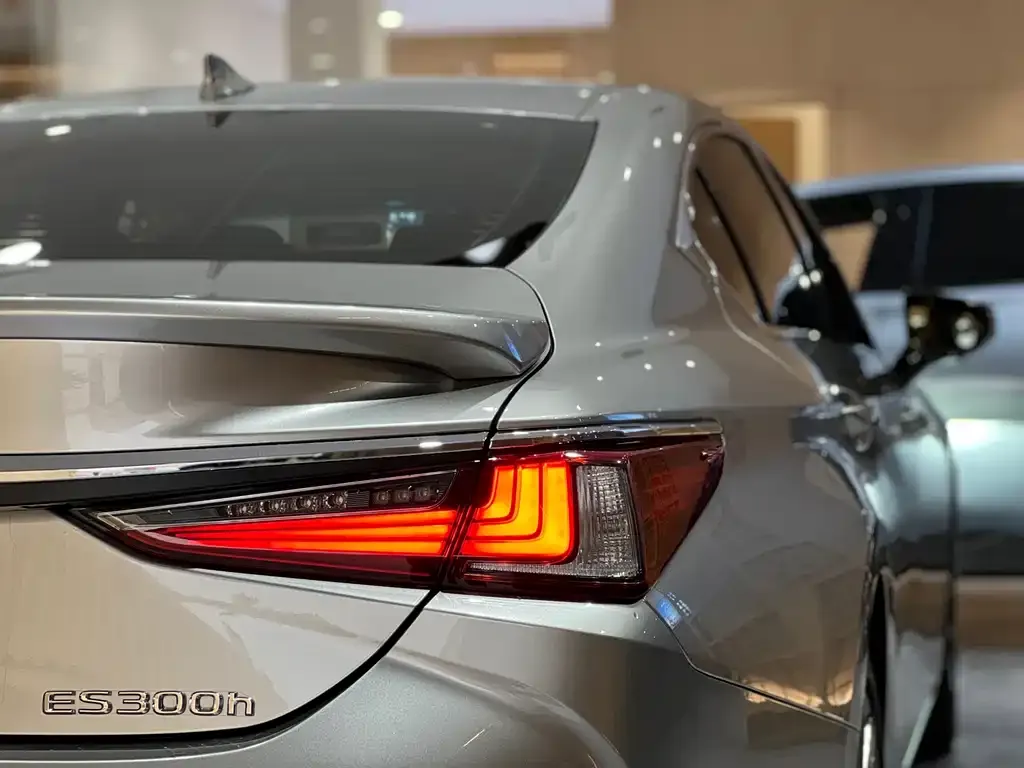 Lexus ES 2024 из CN, фото 7