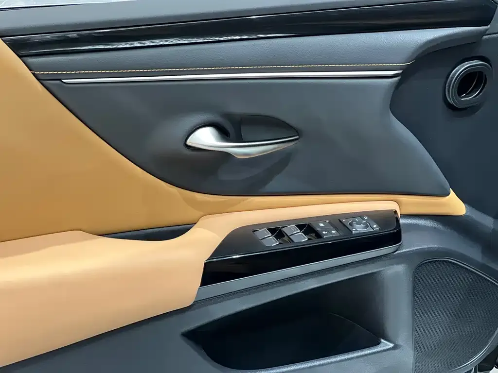 Lexus ES 2024 из CN, фото 8