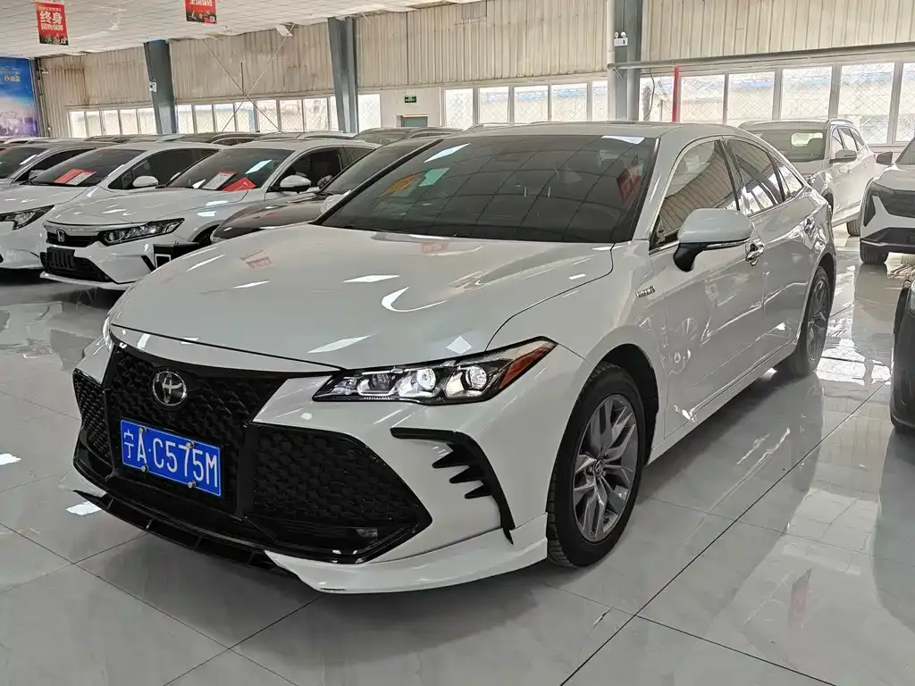 Toyota Avalon 2021 из CN, фото 1