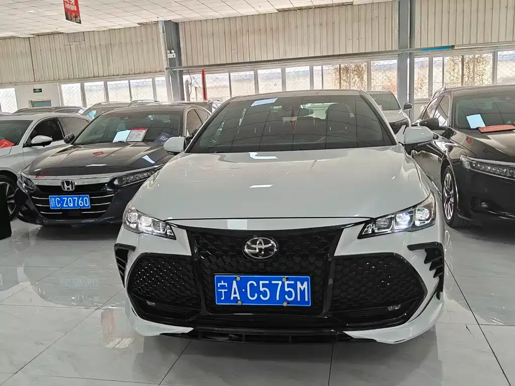 Toyota Avalon 2021 из CN, фото 2