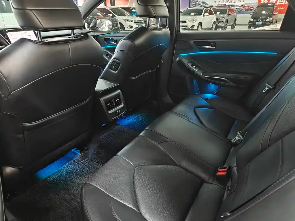 Toyota Avalon 2021 из CN, фото 6