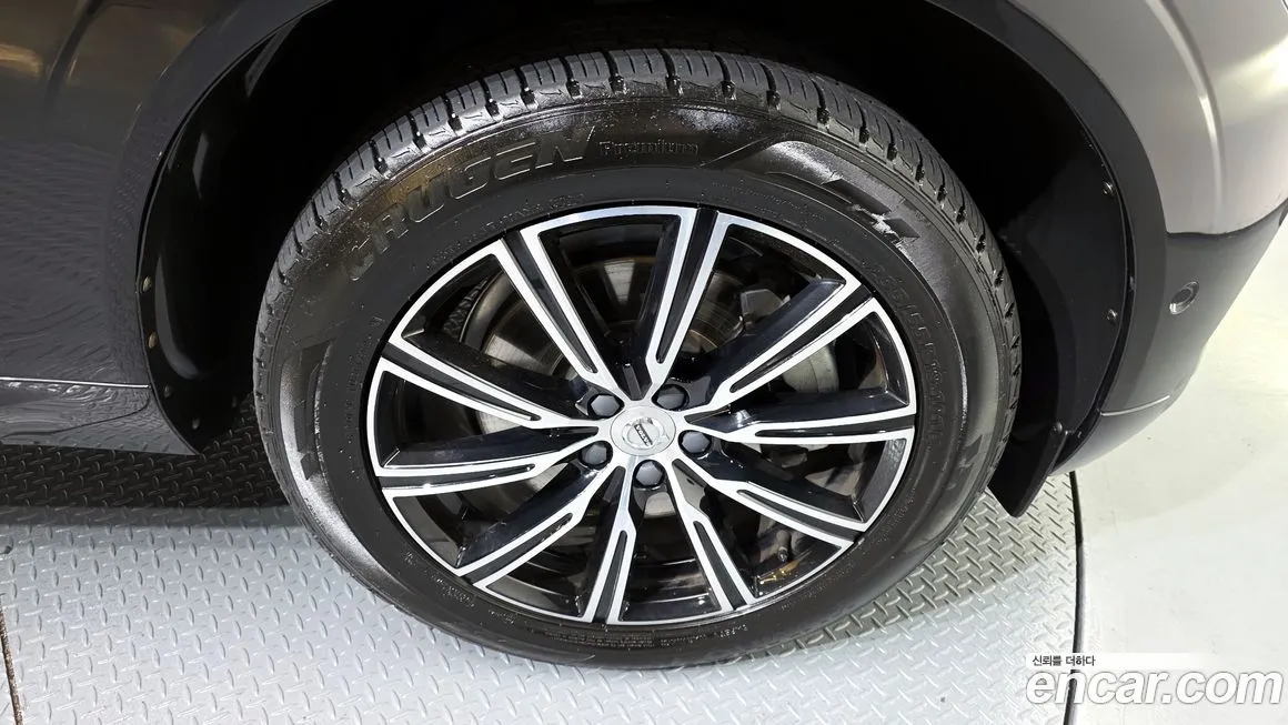 Volvo XC60 2021 из KR, фото 5