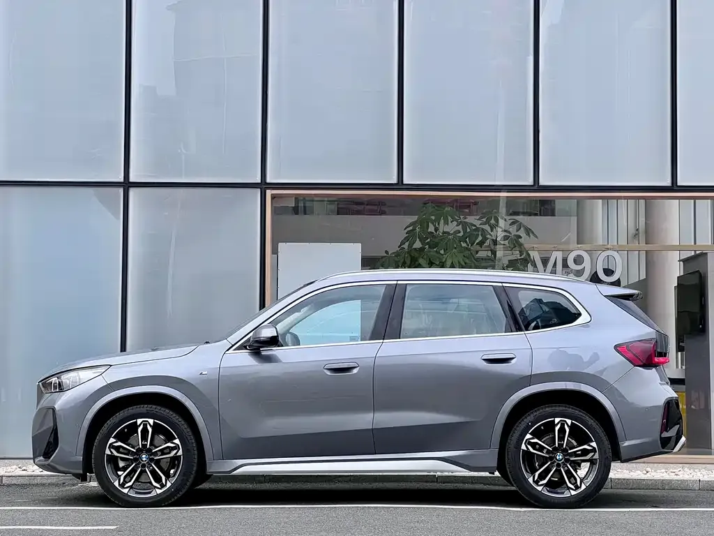 BMW X1 2024 из CN, фото 3