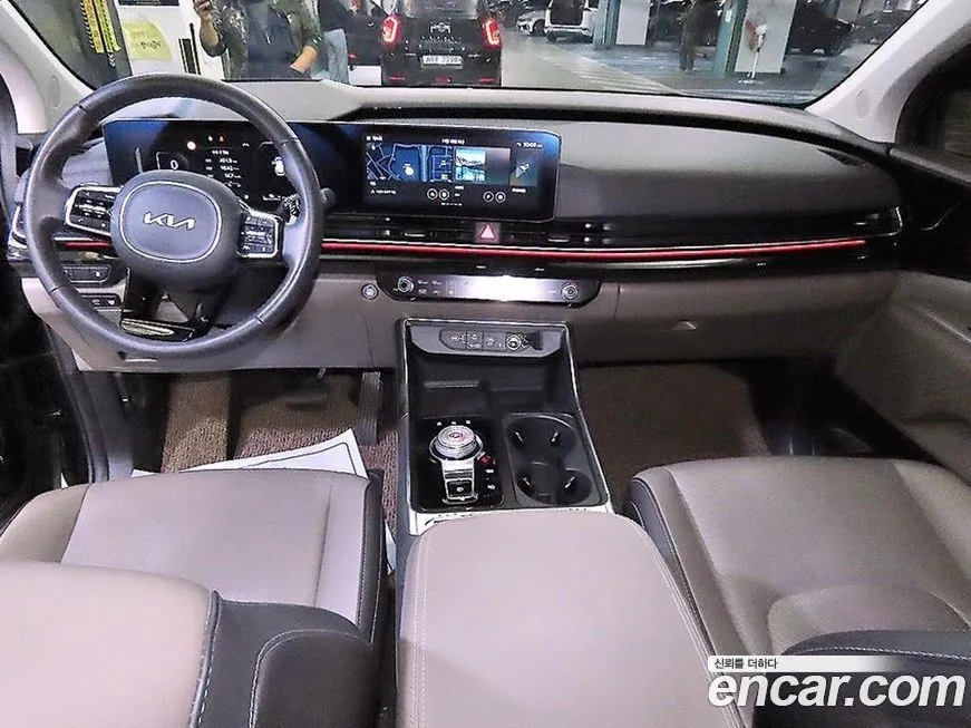 Kia Carnival — фото 10