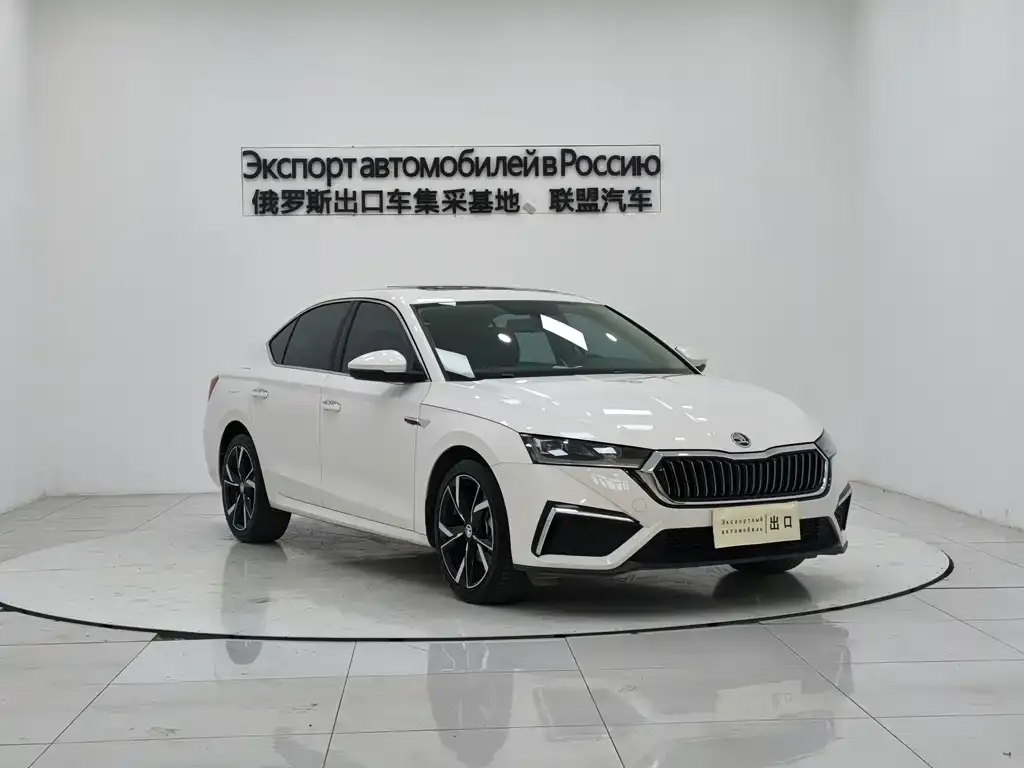Skoda Octavia — фото 3