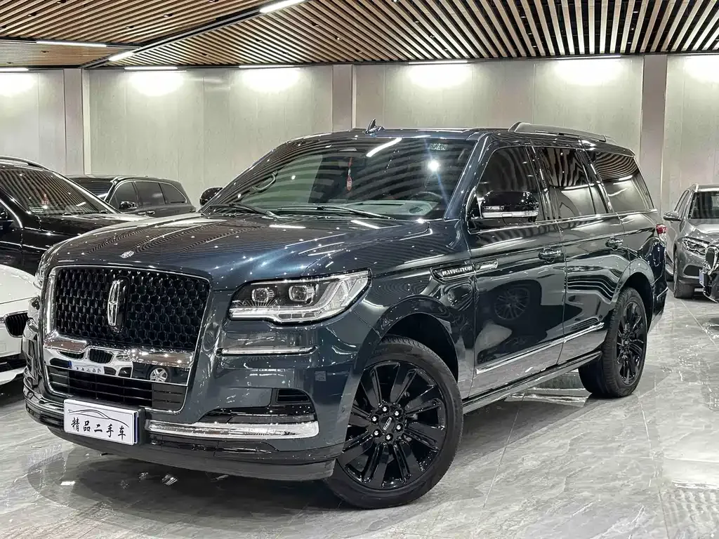 Lincoln Navigator — фото 1