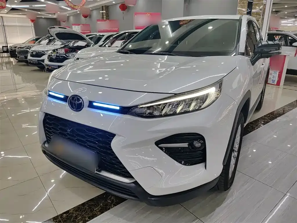 Toyota Wildlander — фото 2