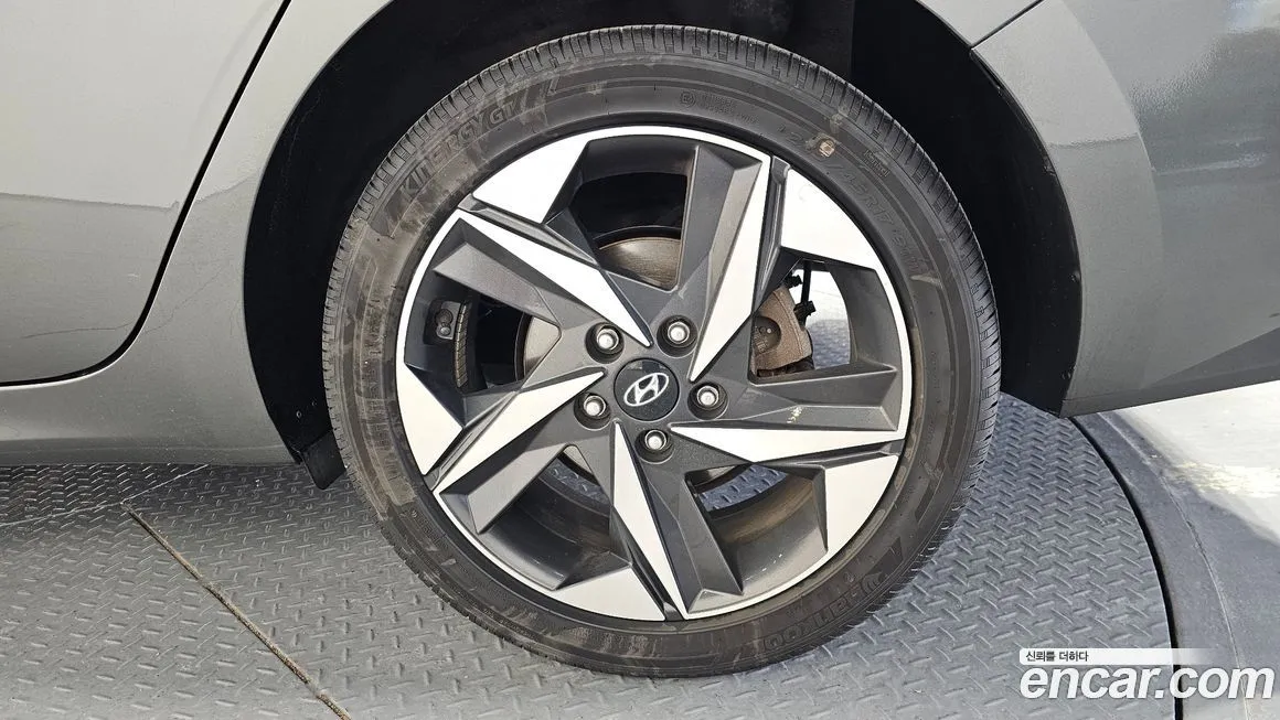 Hyundai AVANTE 2023 из KR, фото 5