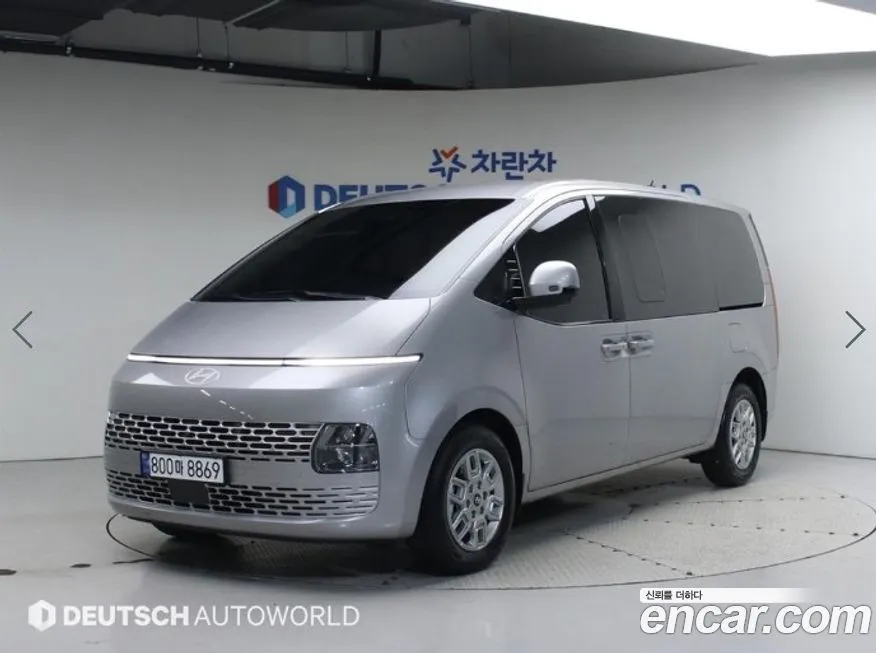 Hyundai Staria — фото 1