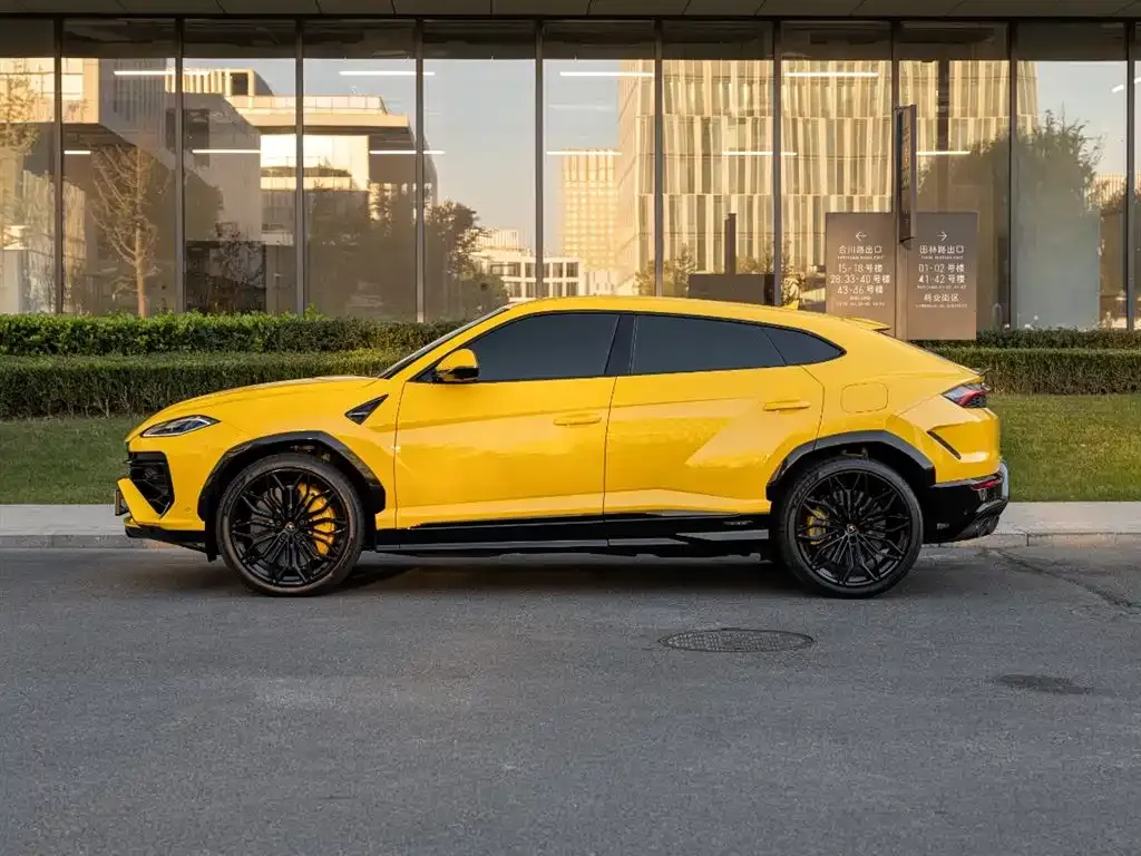 Lamborghini Urus SE 2025 из CN, фото 7