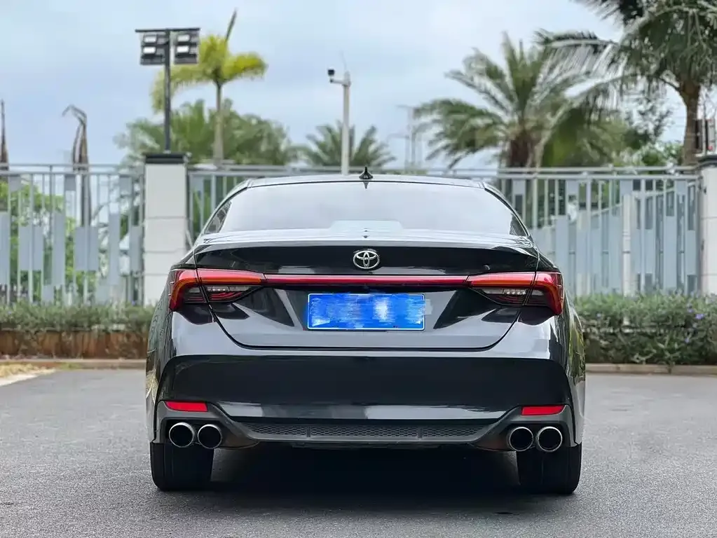 Toyota Avalon 2023 из CN, фото 8