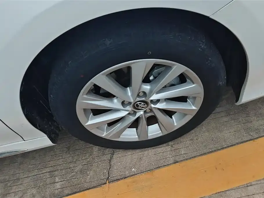 Toyota Camry 2023 из CN, фото 6