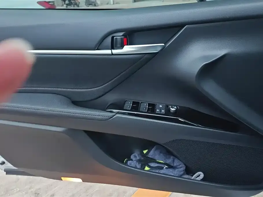 Toyota Camry 2023 из CN, фото 7