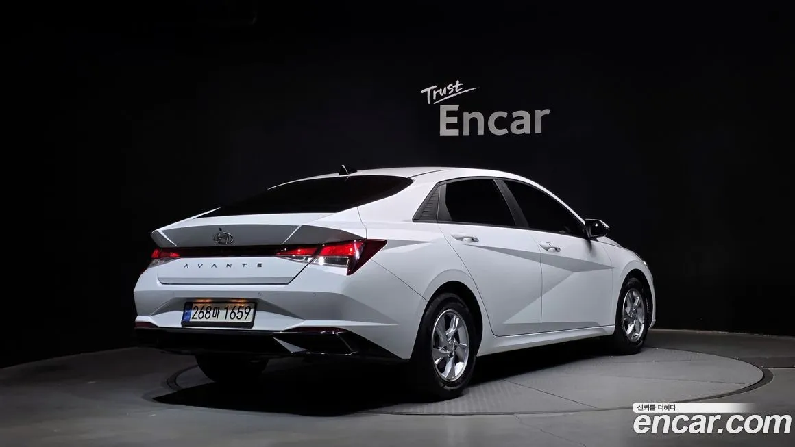 Hyundai AVANTE — фото 2