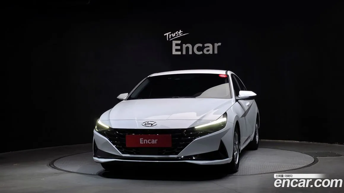 Hyundai AVANTE — фото 3