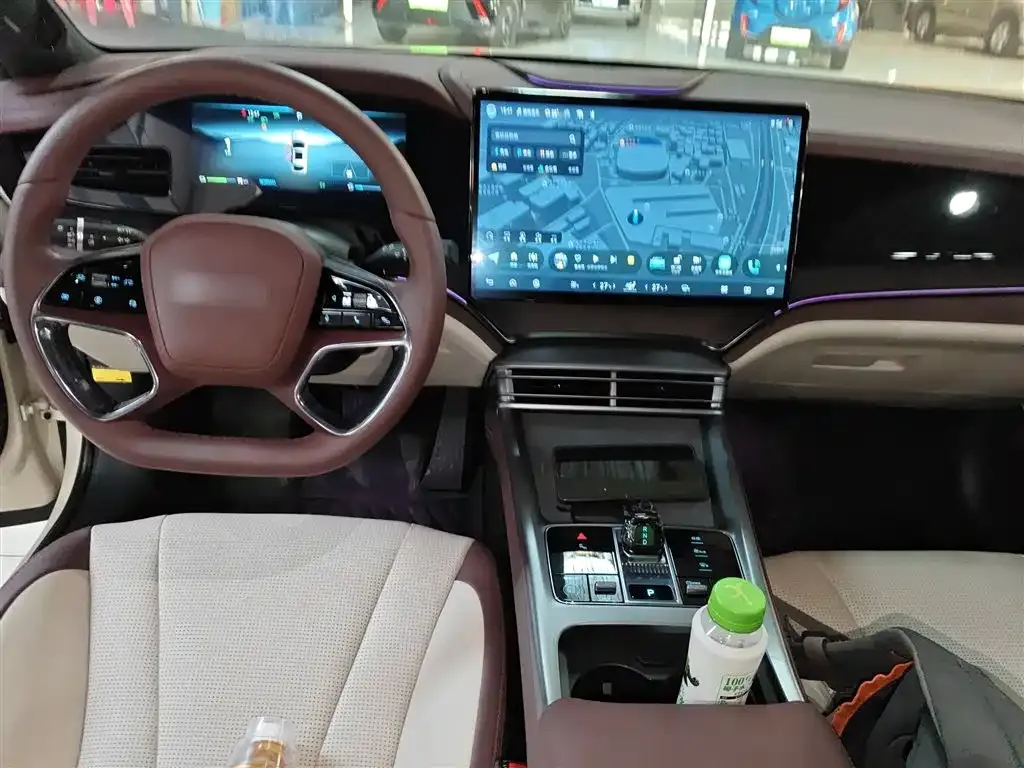 BYD Seal — фото 10