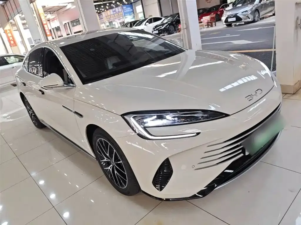 BYD Seal — фото 4