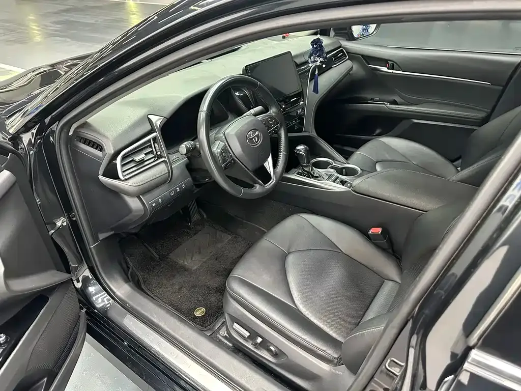 Toyota Camry 2021 из CN, фото 4