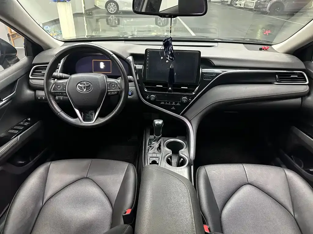 Toyota Camry 2021 из CN, фото 5