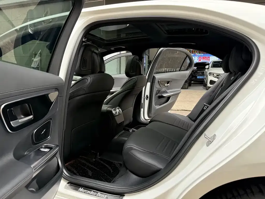 Mercedes-Benz C-Class 2024 из CN, фото 5