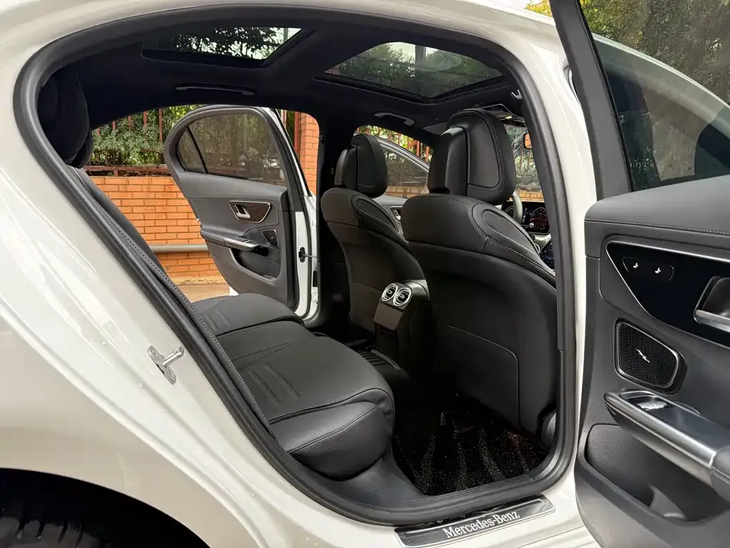 Mercedes-Benz C-Class 2024 из CN, фото 6