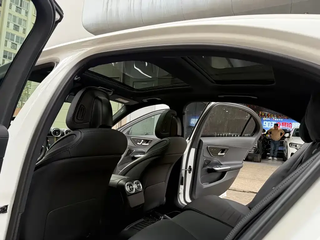 Mercedes-Benz C-Class 2024 из CN, фото 8