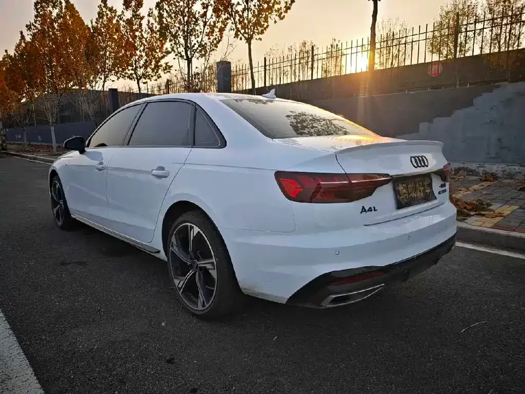 Audi A4L — фото 6