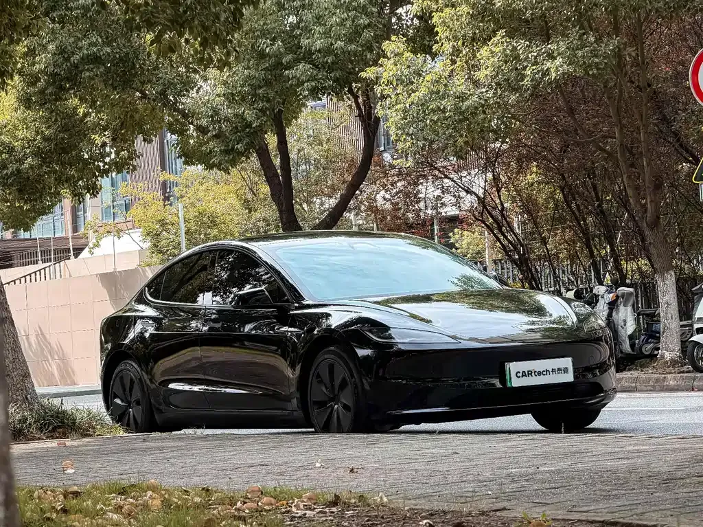 Tesla Model 3 2024 из CN, фото 3