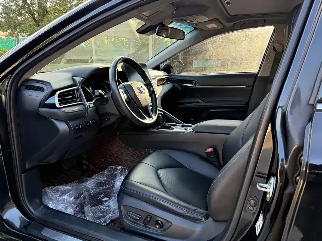 Toyota Camry 2021 из CN, фото 4