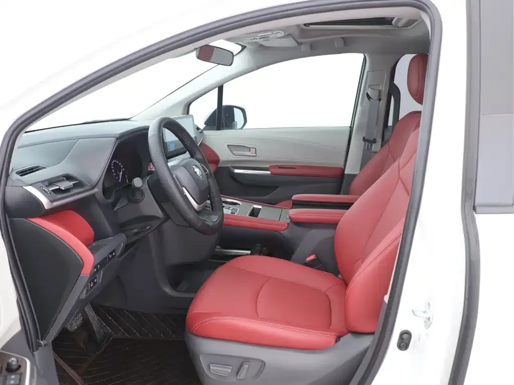 Toyota Sienna 2023 из CN, фото 9