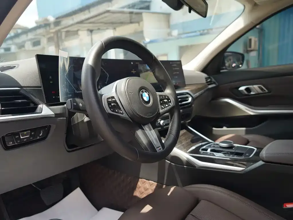 BMW 3 Series 2024 из CN, фото 10