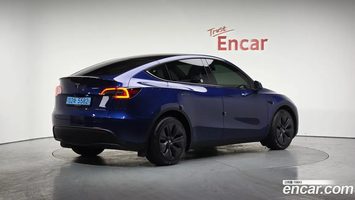 Tesla Model Y — фото 2