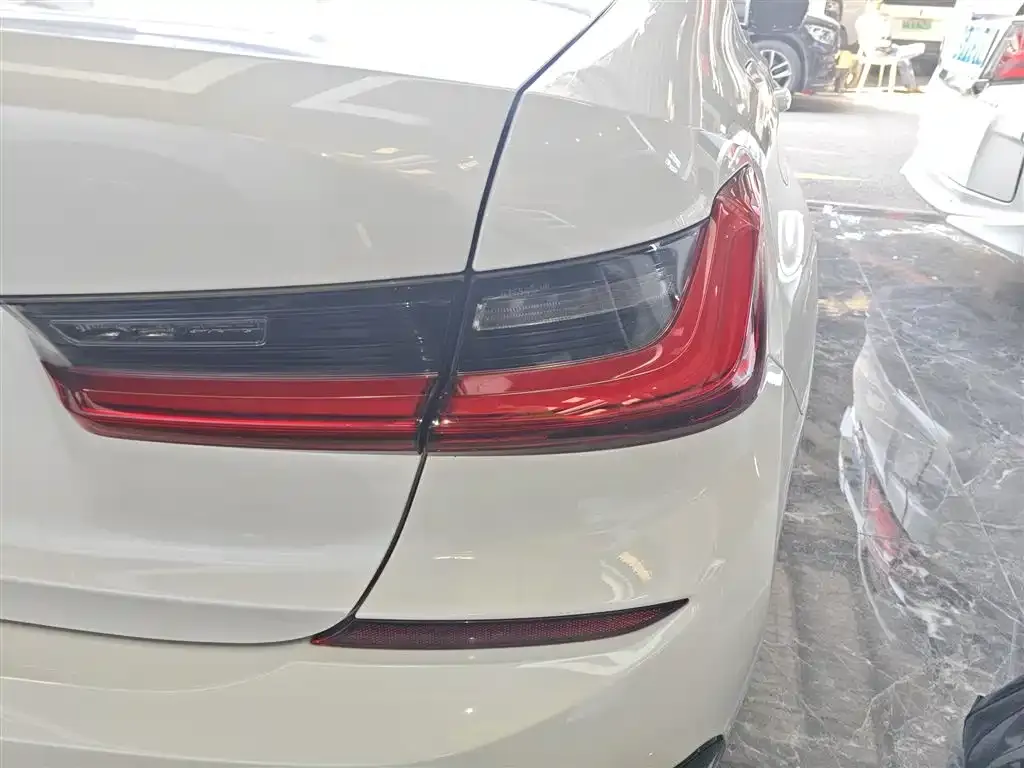 BMW 3 Series 2021 из CN, фото 8