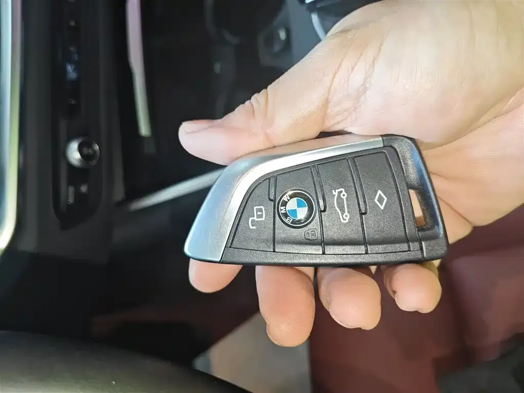 BMW 3 Series 2021 из CN, фото 9