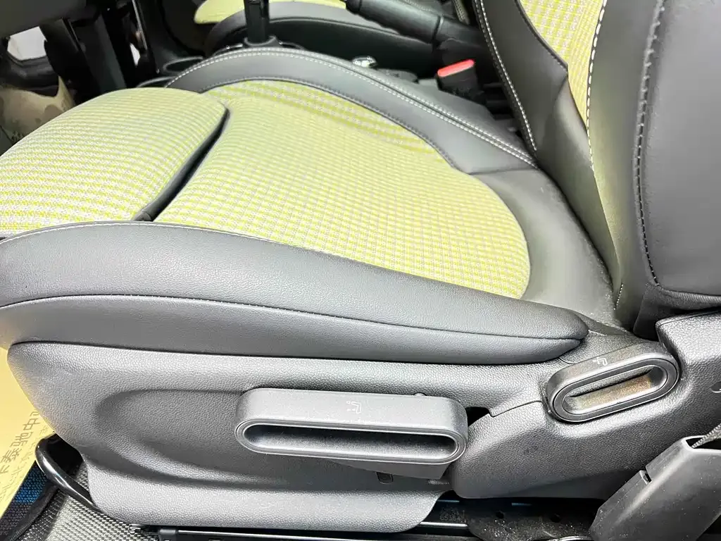 MINI Cooper (3-door) 2023 из CN, фото 6