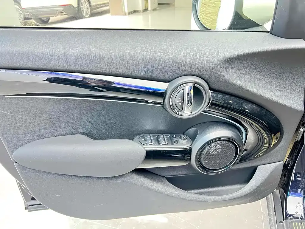 MINI Cooper (3-door) 2023 из CN, фото 7