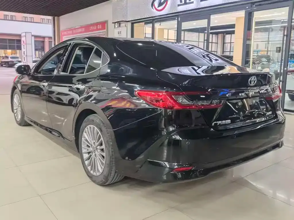Toyota Camry 2024 из CN, фото 8