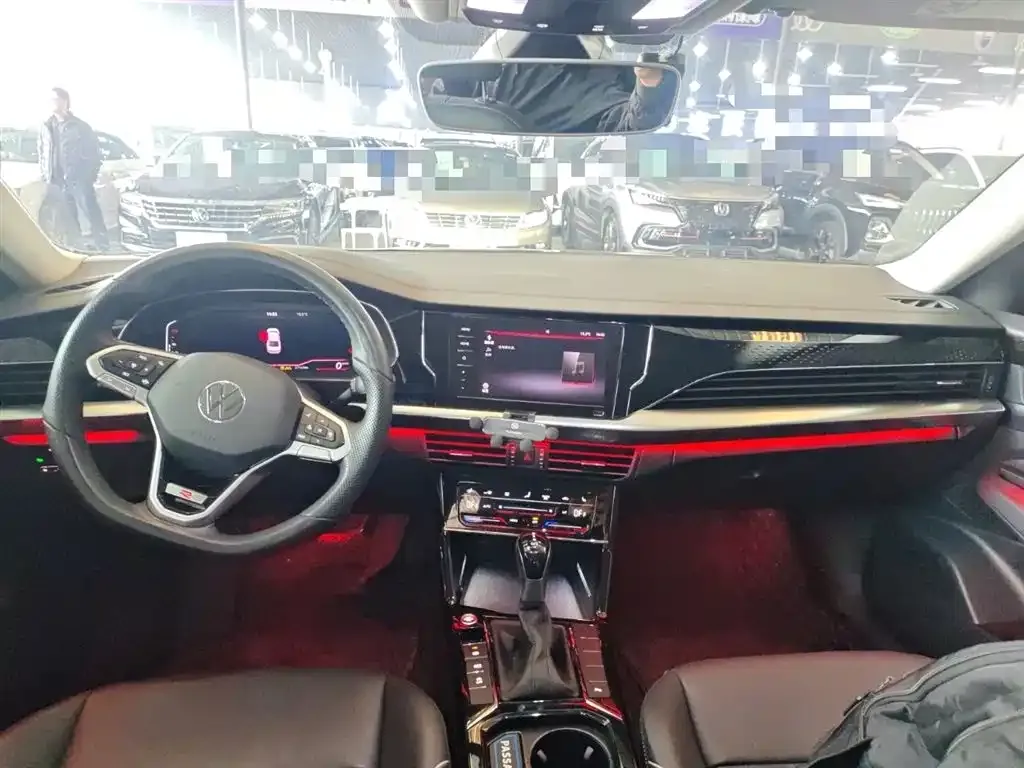 Volkswagen Passat 2022 из CN, фото 10