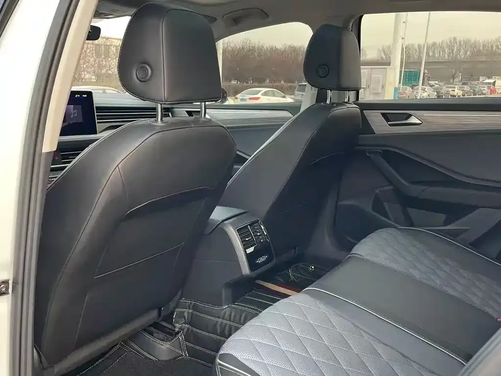 Volkswagen Sagitar 2022 из CN, фото 5