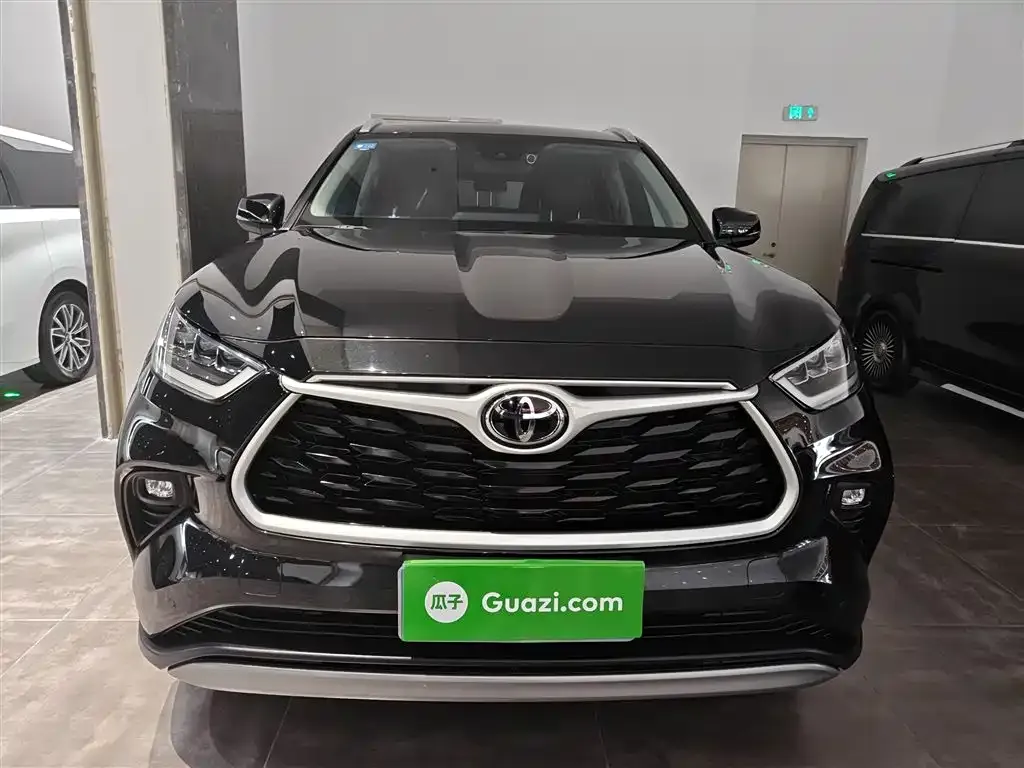 Toyota Highlander 2023 из CN, фото 3
