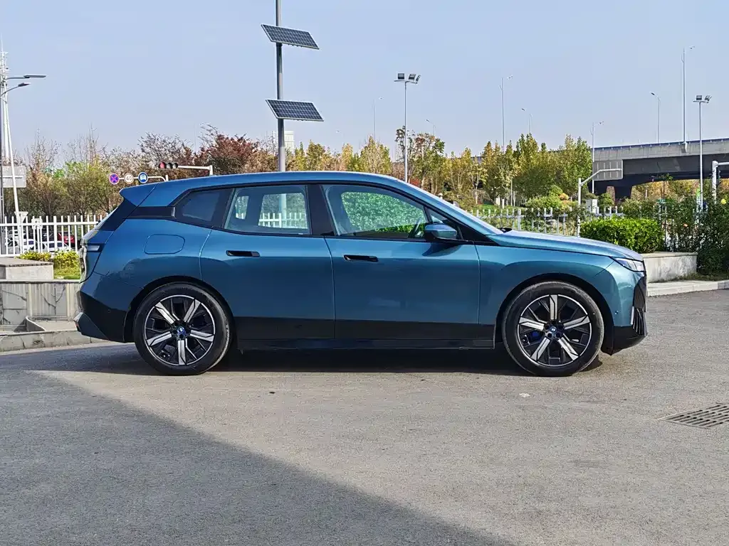 BMW iX 2024 из CN, фото 4