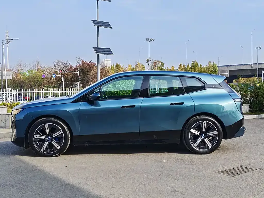 BMW iX 2024 из CN, фото 8