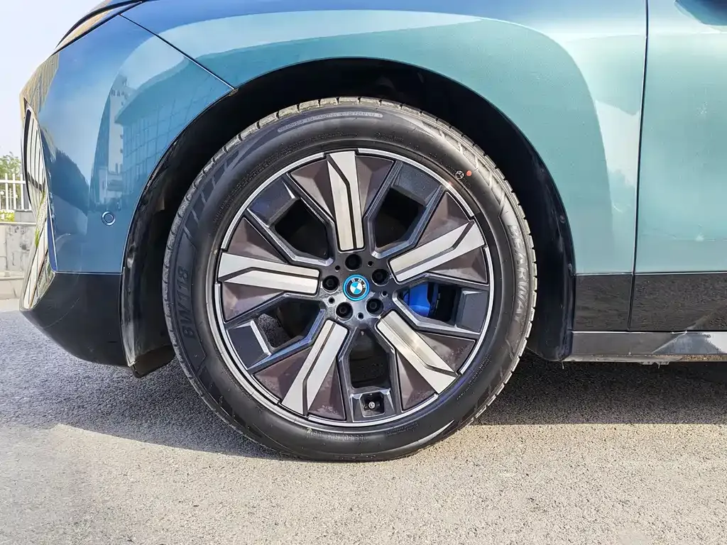 BMW iX 2024 из CN, фото 9