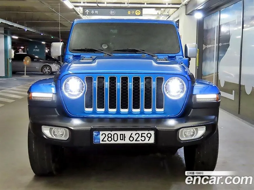 Jeep Wrangler 2022 из KR, фото 2