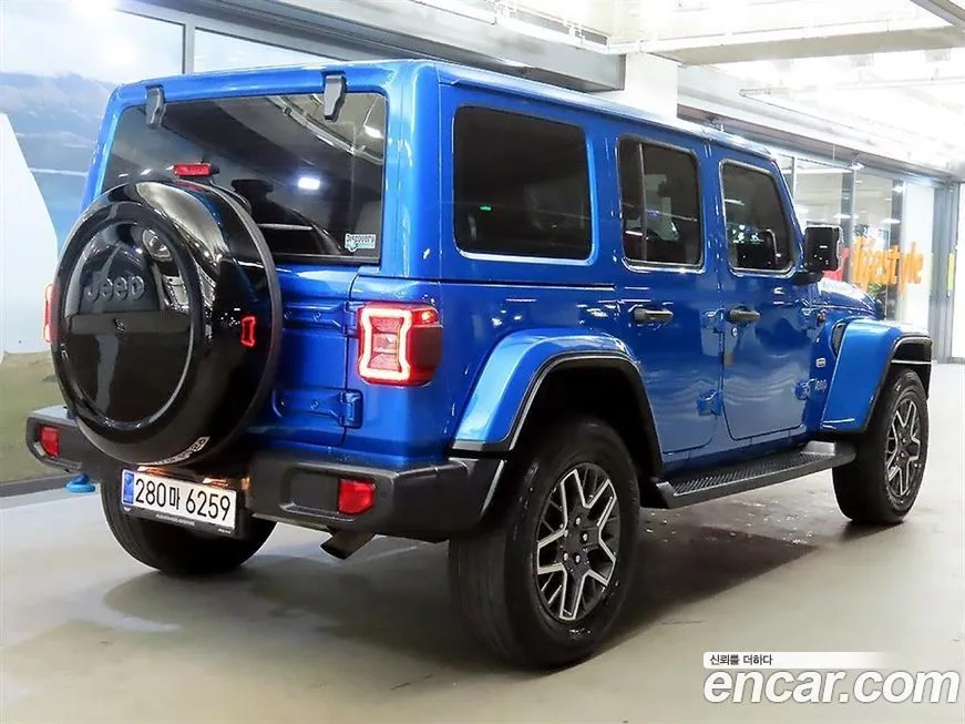 Jeep Wrangler 2022 из KR, фото 4