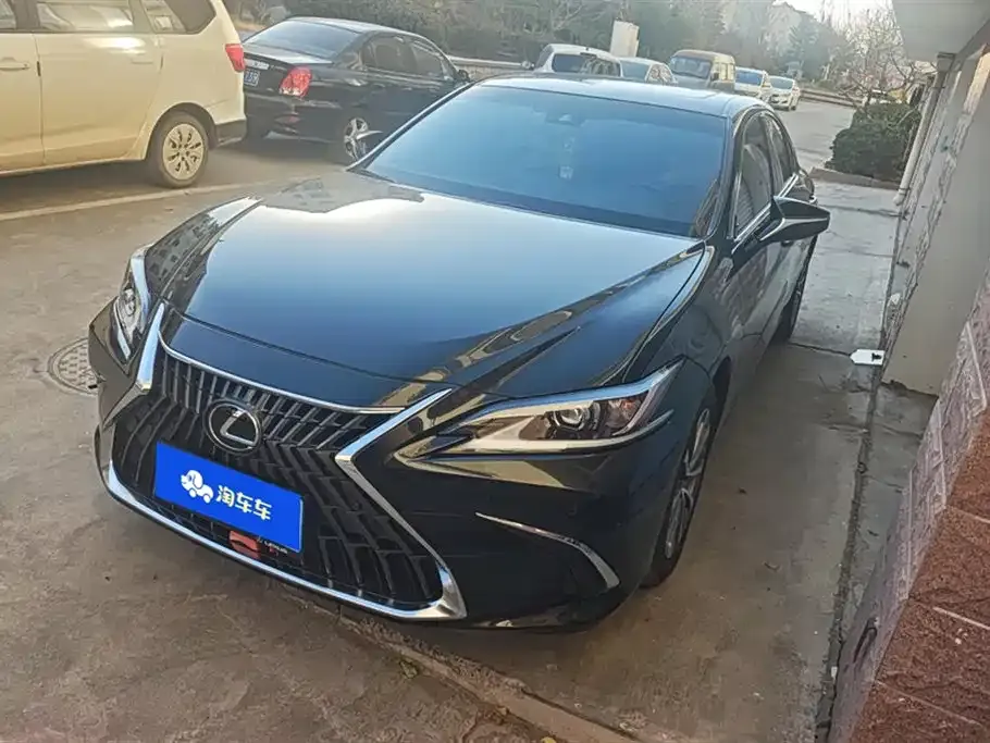 Lexus ES 2024 из CN, фото 1